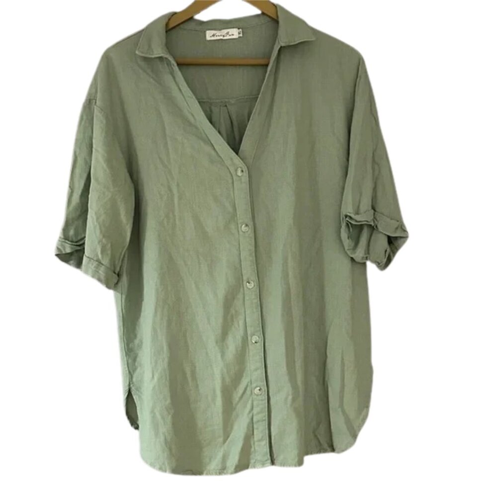 Sage Green Button-Up Blouse – Lightweight Short Sleeve Collared Top
